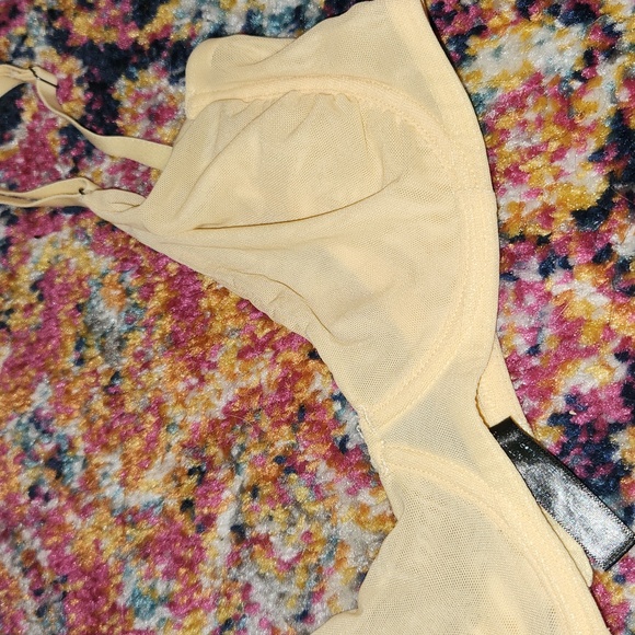 Out from under Urban outfitters unlined  underwire Bra size 34 B - Picture 3 of 10